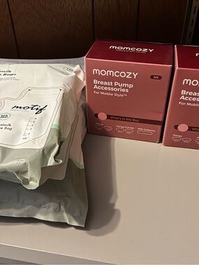 momcozy M6 Breast Pump parts- plus 200 breastmilk bags